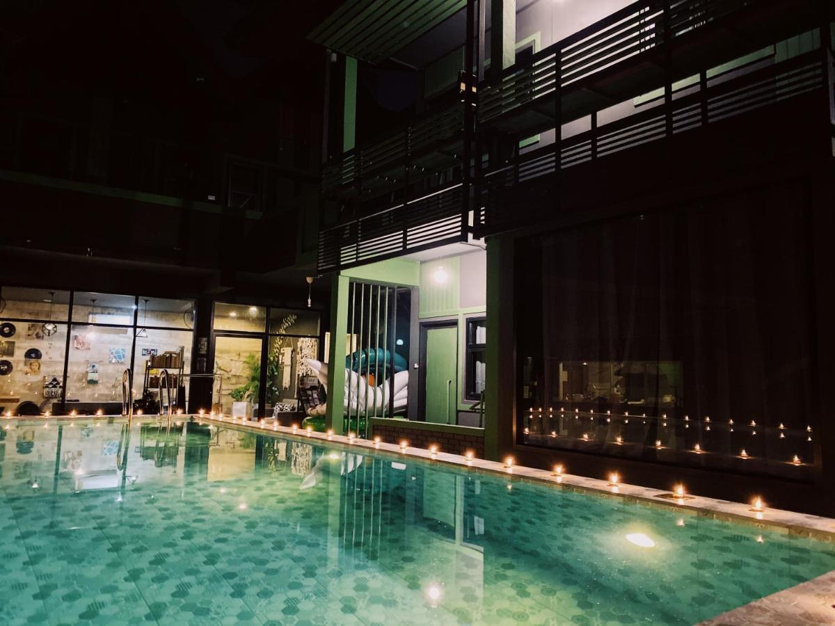 Chiangmai Moli Inn (Adults Only) Chiang Mai Exterior foto